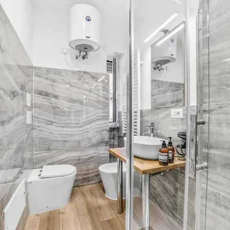 Cozy Nomentano&bologna - Vicino A Metro E Luiss Appartement