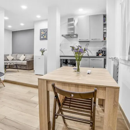 Cozy Nomentano&bologna - Vicino A Metro E Universita Luiss Apartamento